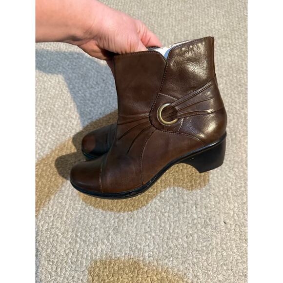 Clark’s brown leather boot womens 10 - Picture 1 of 8
